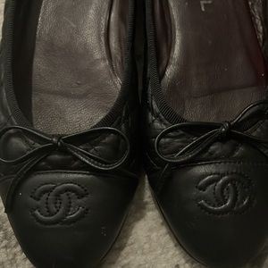 CHANEL size 7 ballet flats